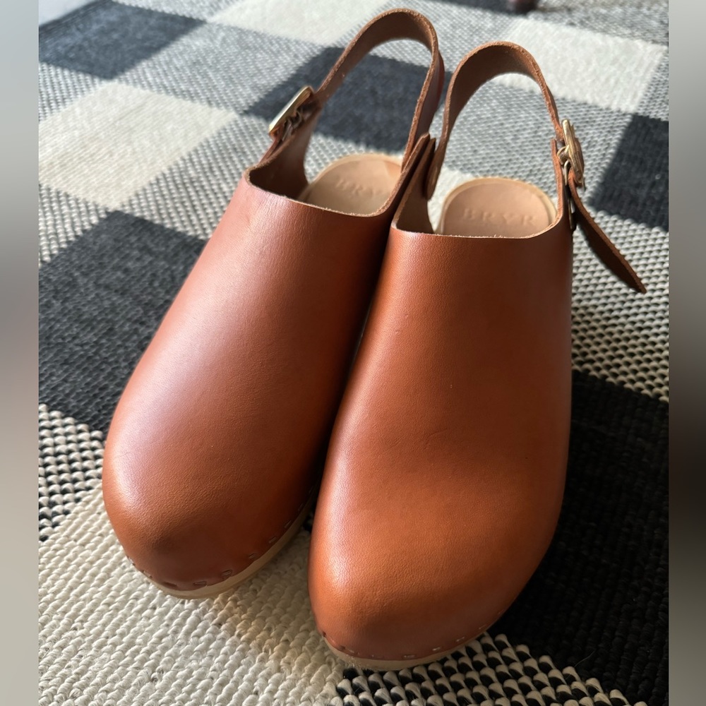 Daphne in Whiskey Leather Size 35